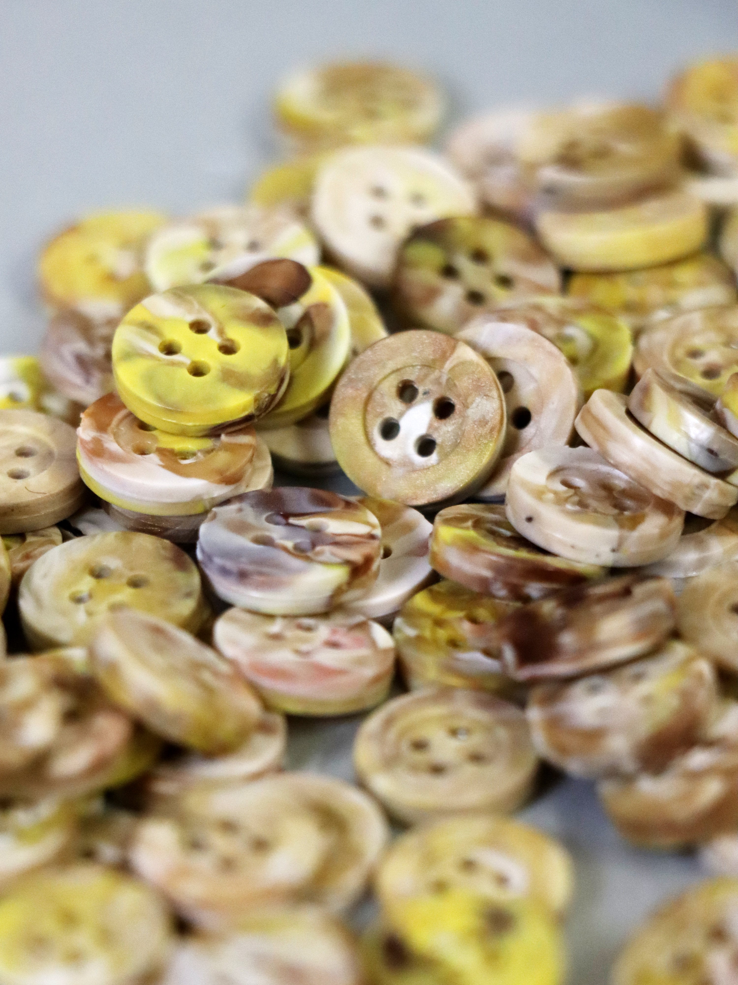 100% Recycled Plastic Buttons